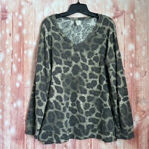 Sew In Love Black & Green Leopard Print V Neck Lightweight Sweatshirt Size L